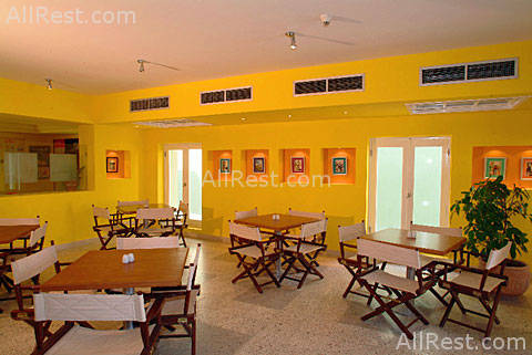 Turtles Inn Dive Club & Hotel 4